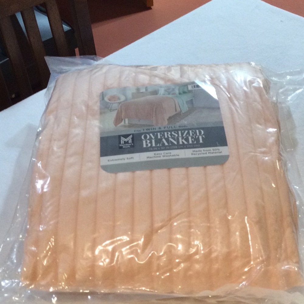 NWT Oversized Blanket